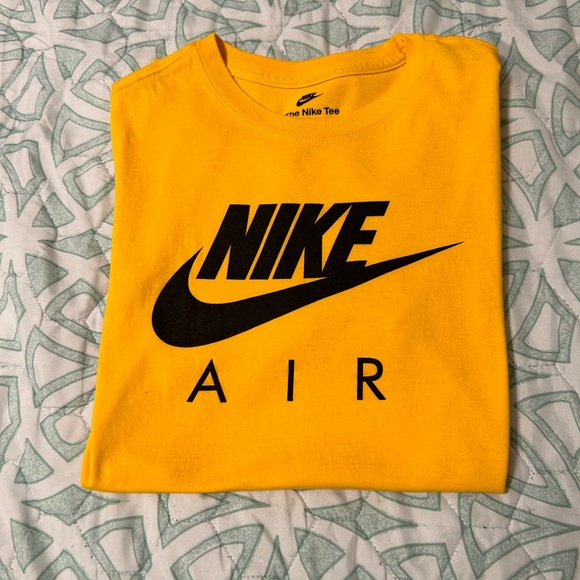 Nike T-Shirt ✅ - Picture 2 of 3